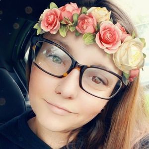 Meet your Posher, Courtney